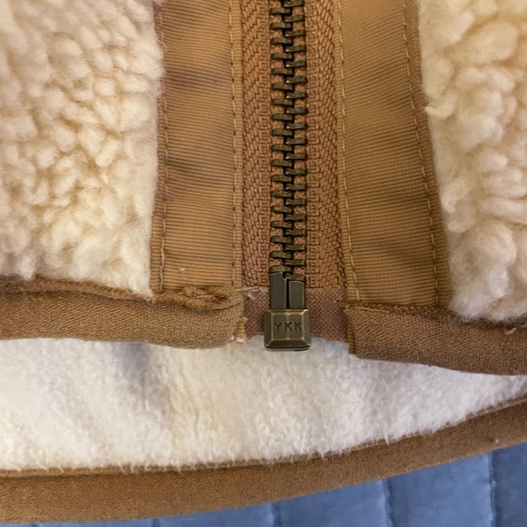 Faherty Apres Dream Full Zip Lined Sherpa Fleece Jacket - Tan, Chevron Stripe - Picture 9 of 12